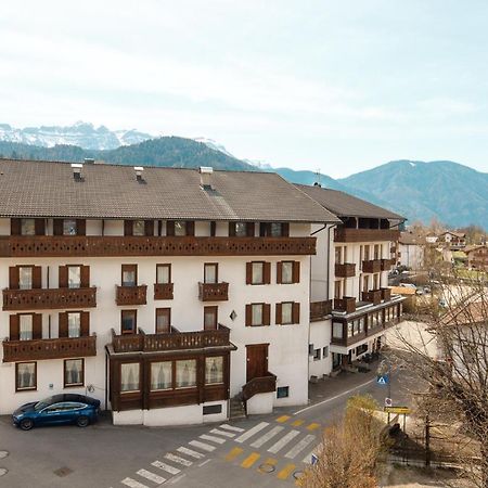 Albergo Belvedere Fiera Di Primiero Exterior photo